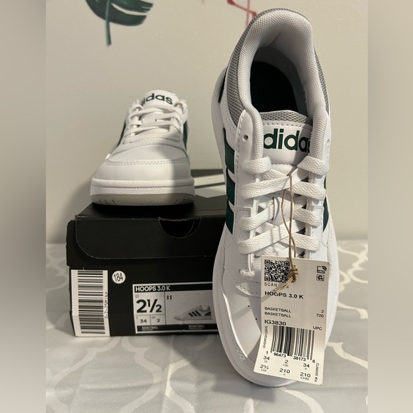 adidas Kids Hoops White and Green Sneakers - Picture 3 of 5